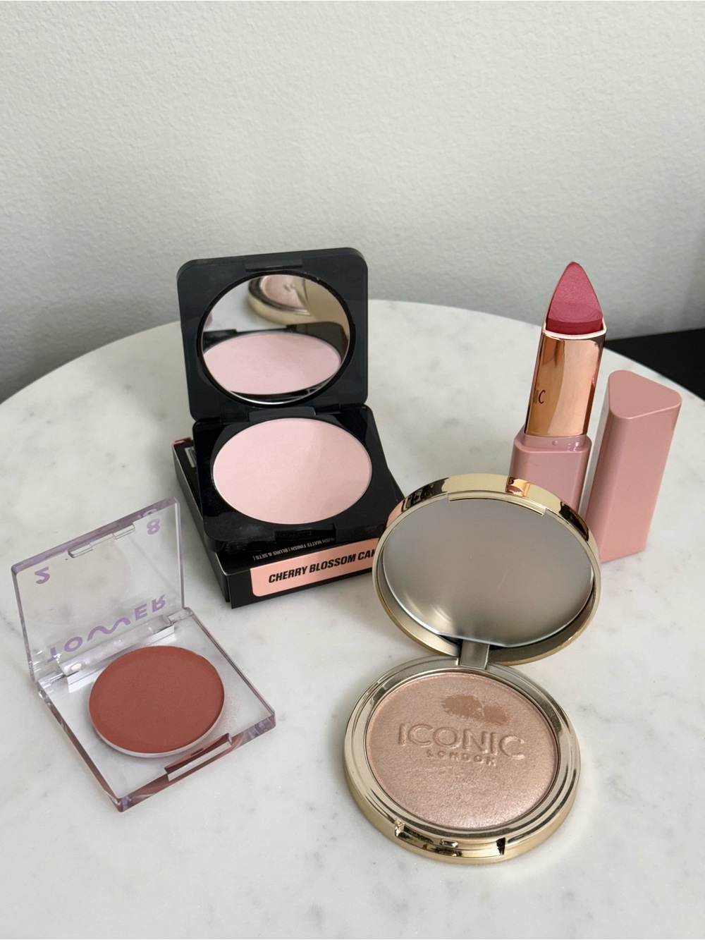 Makeup bundle 1 - Picture 4 of 9